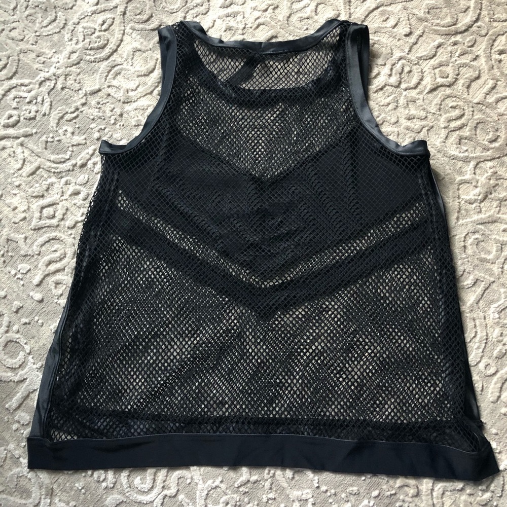 Tank top - Picture 2 of 3